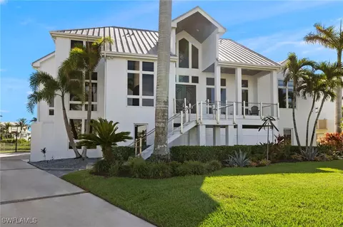 6181 Tidewater Island Cir, Fort Myers, FL 33908
