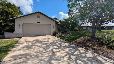 505 SW 10th Pl, Cape Coral, FL 33991