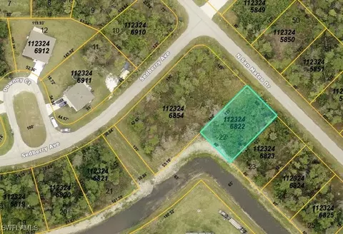 N San Mateo Dr, North Port, FL 34288