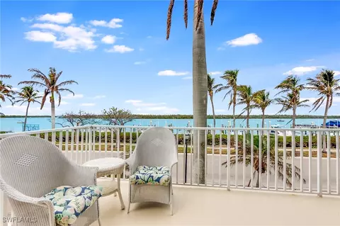 4198 Bay Beach Ln #111, Fort Myers Beach, FL 33931