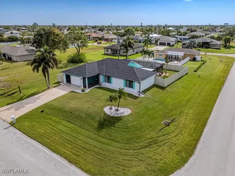 1322 SW 33rd St, Cape Coral, FL 33914
