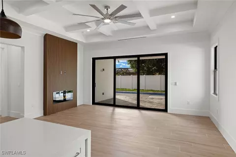 548 109th Ave N, Naples, FL 34108 photo 6