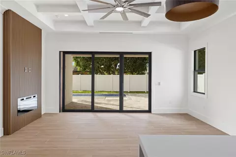 548 109th Ave N, Naples, FL 34108 photo 9