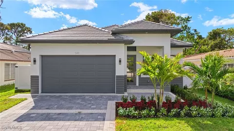 548 109th Ave N, Naples, FL 34108