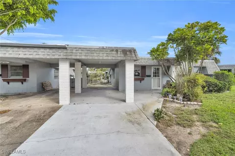 336 Suffolk Ct, Lehigh Acres, FL 33936