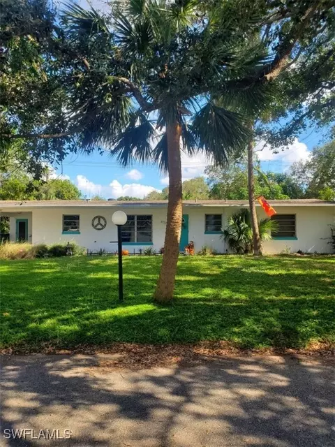 4755 Bilmark Ave, Fort Myers, FL 33901