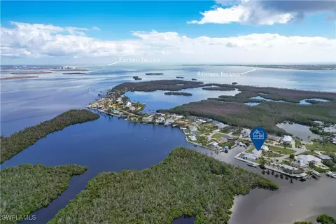 2790 Teal Ct, Saint James City, FL 33956