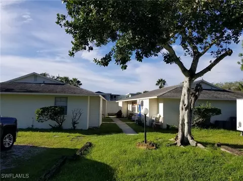 11321-11327 Linda Loma Dr, Fort Myers, FL 33908