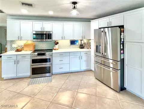 Kitchen - 233 Pinehurst Cir, Naples, FL 34113 photo 3 of 6