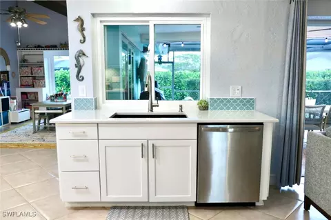 Kitchen - 233 Pinehurst Cir, Naples, FL 34113 photo 6 of 6