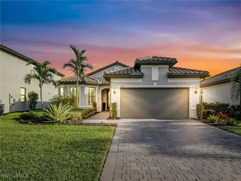 19765 The Place Blvd, Estero, FL 33928