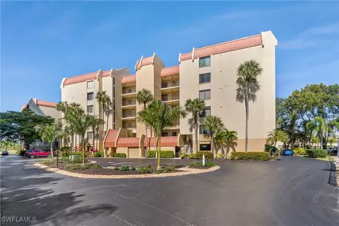7119 Lakeridge View Ct #401, Fort Myers, FL 33907