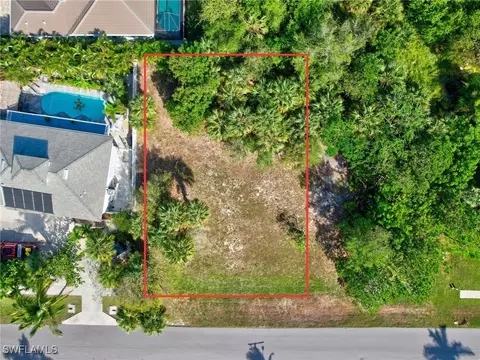 601 Diplomat Ct, Marco Island, FL 34145