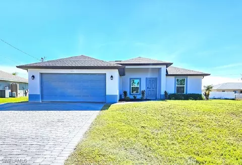 604 Wilmington Pkwy, Cape Coral, FL 33993