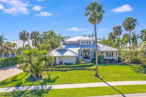 12431 Coconut Creek Ct, Fort Myers, FL 33908