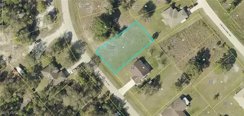 2159 Wyandotte Ave, Alva, FL 33920