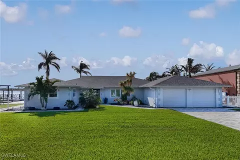 2489 8th Ave, Saint James City, FL 33956