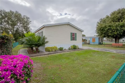 602 Bowden Rd, Clewiston, FL 33440 photo 2