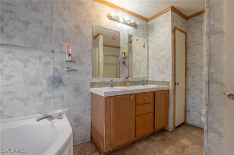 602 Bowden Rd, Clewiston, FL 33440 photo 19