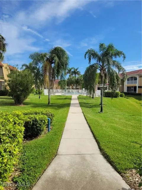12471 Mcgregor Blvd #10, Fort Myers, FL 33919