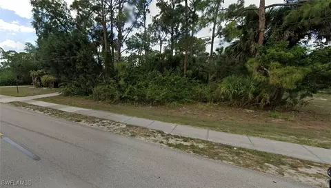 2103 E 6th St, Lehigh Acres, FL 33936