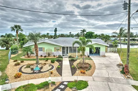 4404 N Bay Cir, North Fort Myers, FL 33903