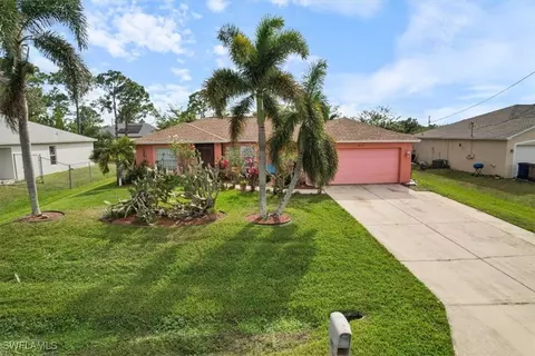 4013 6th St SW, Lehigh Acres, FL 33976