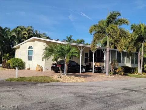 10099 Parkwood Dr, Fort Myers, FL 33905