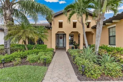 10097 Avalon Lake Cir, Fort Myers, FL 33913