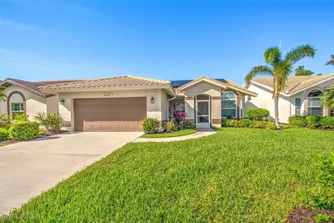 16268 Kelly Woods Dr, Fort Myers, FL 33908