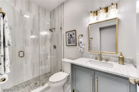 Bath - 8585 Fairway Bend Dr, Fort Myers, FL 33967 photo 2 of 2