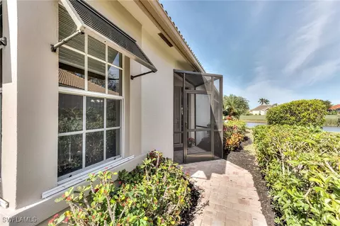 Exterior - 8585 Fairway Bend Dr, Fort Myers, FL 33967 photo 8 of 10