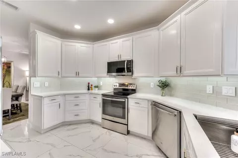Kitchen - 8585 Fairway Bend Dr, Fort Myers, FL 33967 photo 2 of 4