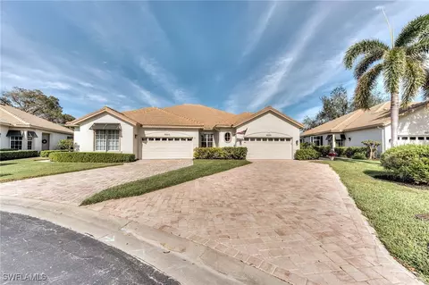 Exterior - 8585 Fairway Bend Dr, Fort Myers, FL 33967 photo 6 of 10