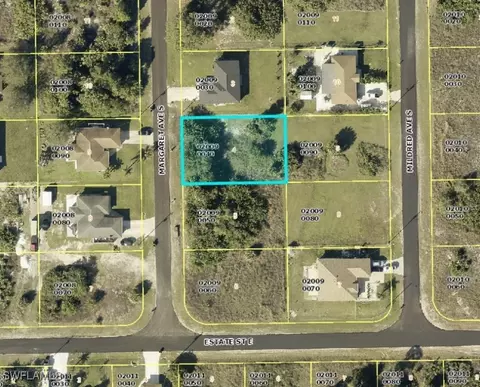 917 Margaret Ave S, Lehigh Acres, FL 33974