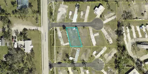 94 Sycamore Ln, Fort Myers, FL 33908