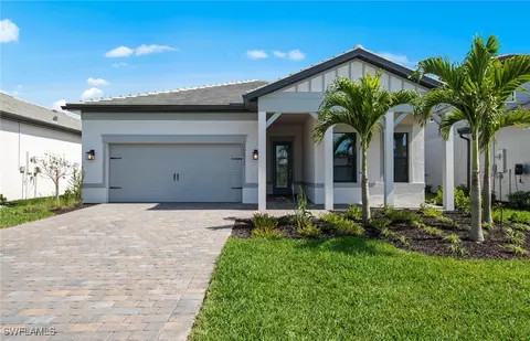 20511 Pebble Glen Dr, Estero, FL 33928