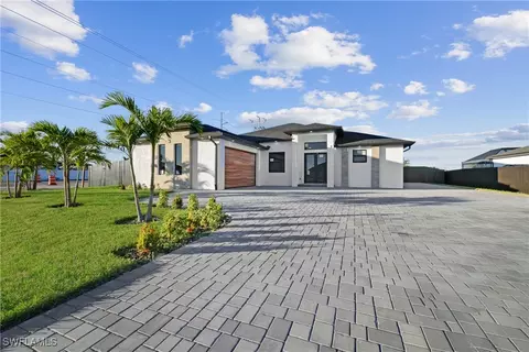 3 NE 8th Ter, Cape Coral, FL 33909