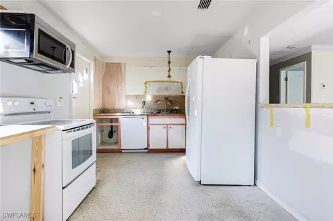 Kitchen - 2975 14th St N, Naples, FL 34103 photo 3 of 5