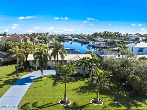 4453 Orchid Blvd, Cape Coral, FL 33904