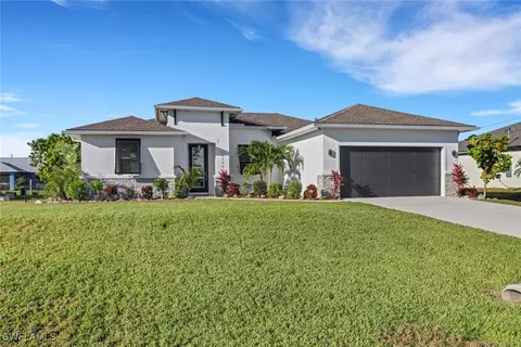 4226 NE 23rd Ave, Cape Coral, FL 33909