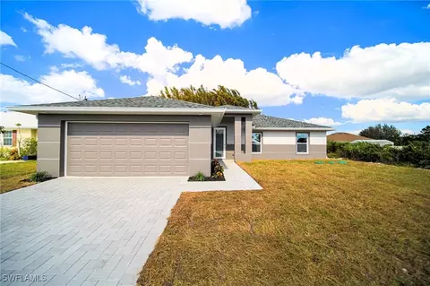 320 Bradley Ave, Lehigh Acres, FL 33974