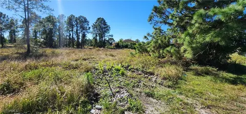 1218 Dodwin St E, Lehigh Acres, FL 33974 photo 3