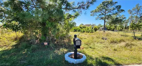 1218 Dodwin St E, Lehigh Acres, FL 33974 photo 6