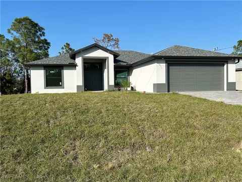 3810 39th St SW, Lehigh Acres, FL 33976