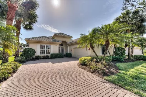 9103 Windswept Dr, Bonita Springs, FL 34135