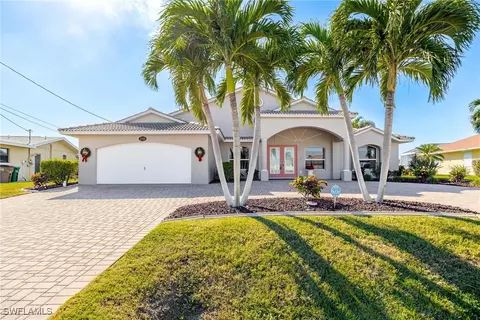 2724 Shelby Pkwy, Cape Coral, FL 33904