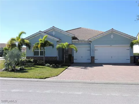 3215 Apple Blossom Dr, Alva, FL 33920