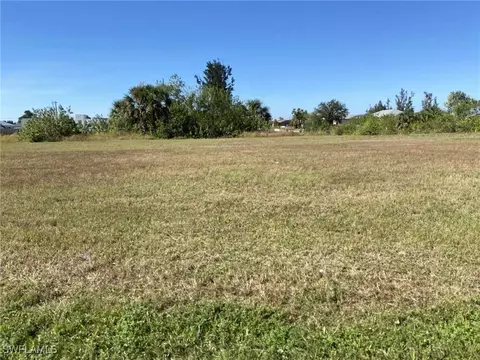1726 NE 6th Ave, Cape Coral, FL 33909