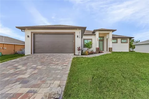 2108 NE 5th Pl, Cape Coral, FL 33909